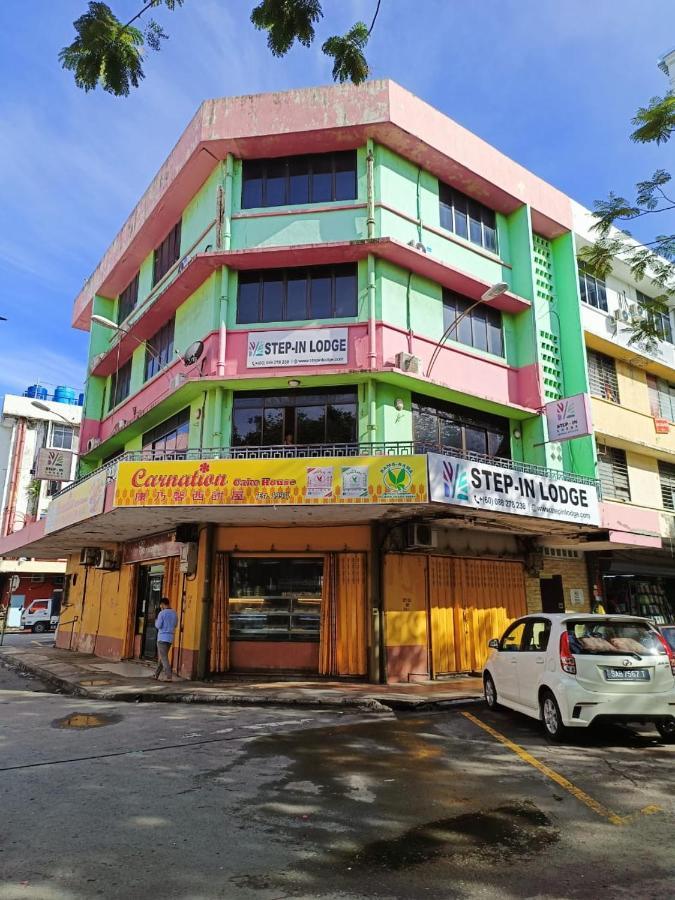 Step-In Lodge Kota Kinabalu Exterior foto